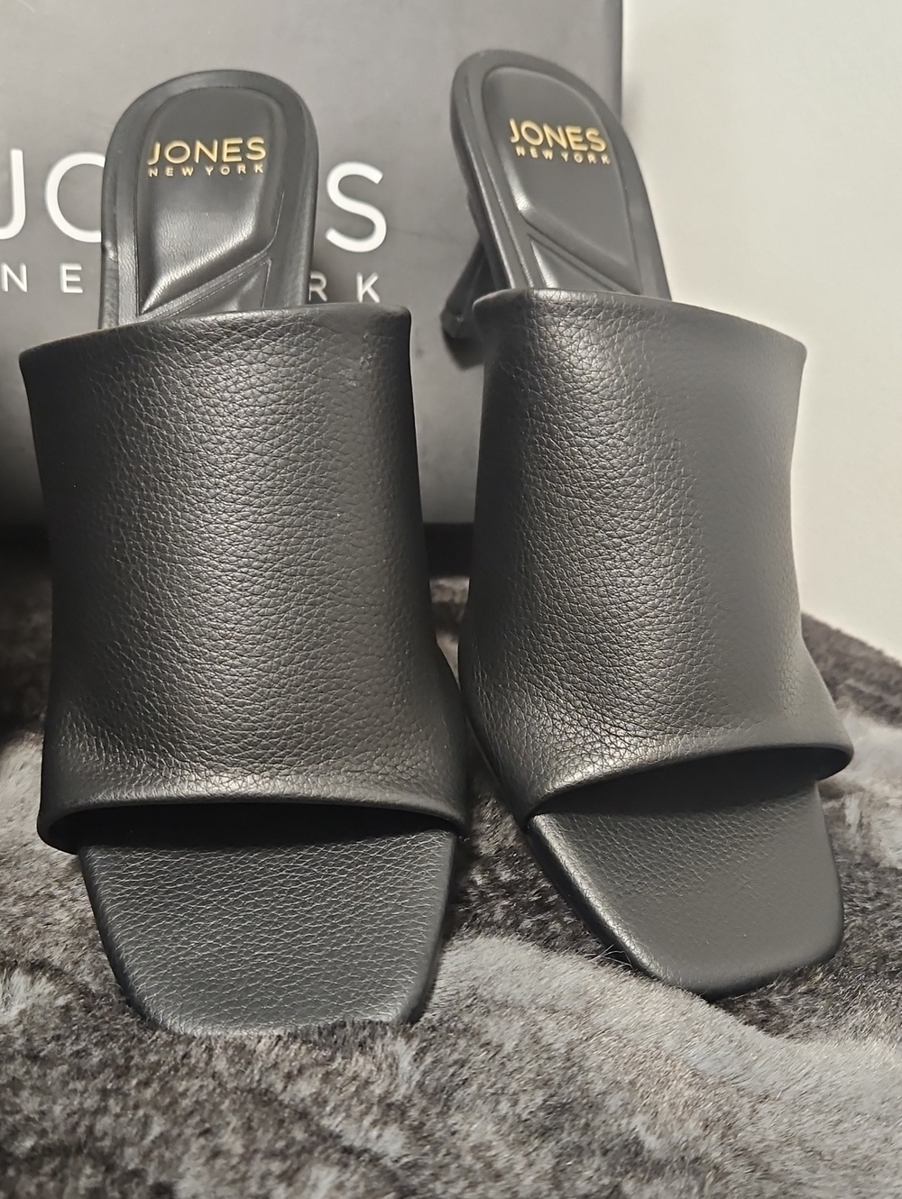 Jones New York Black Pebbled Leather Slide Mules